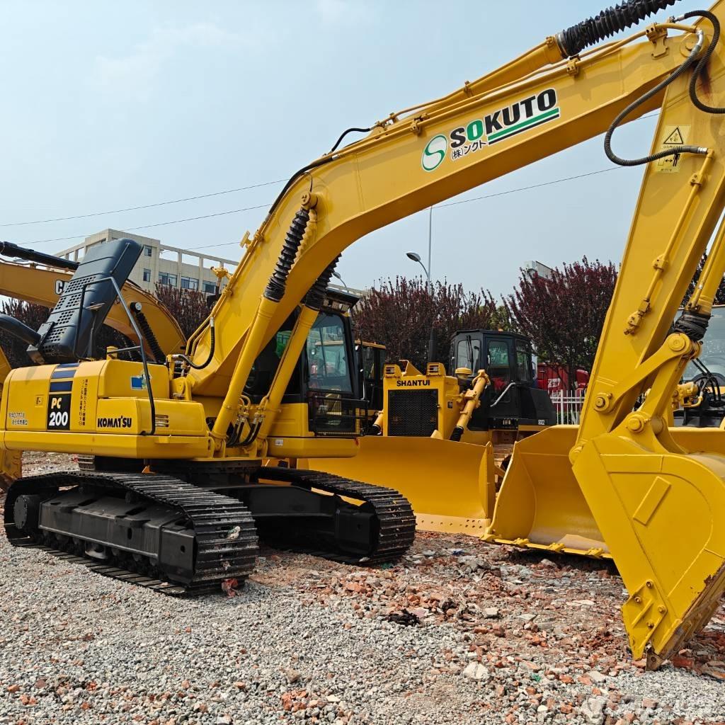 Komatsu 200-8 履带挖掘机
