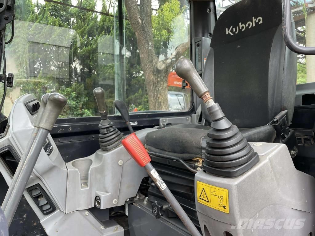 Kubota KX165-5 小型挖掘机