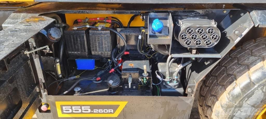 JCB 555-260R 伸缩臂叉装车|叉装车