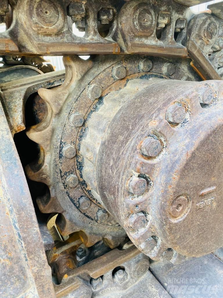 CAT 330 fln 履带挖掘机