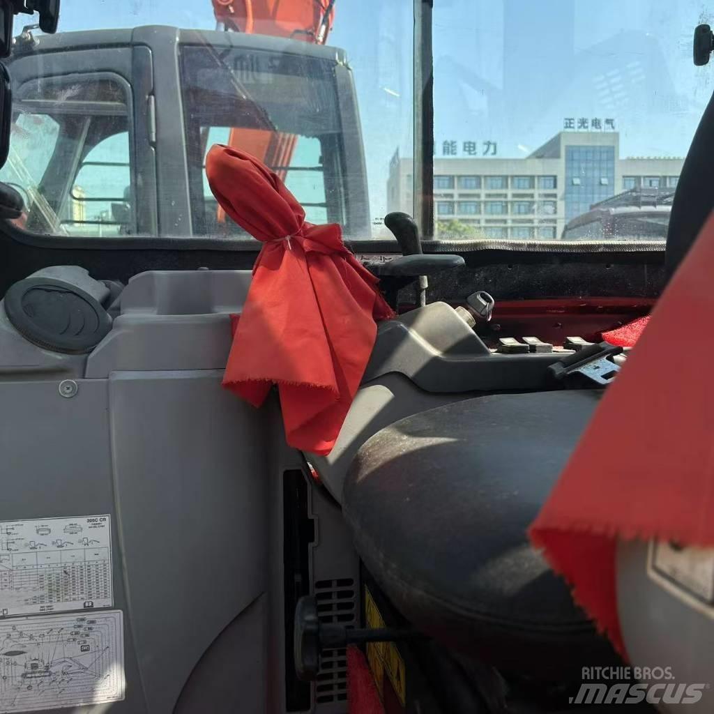 CAT 305 CR 履带挖掘机