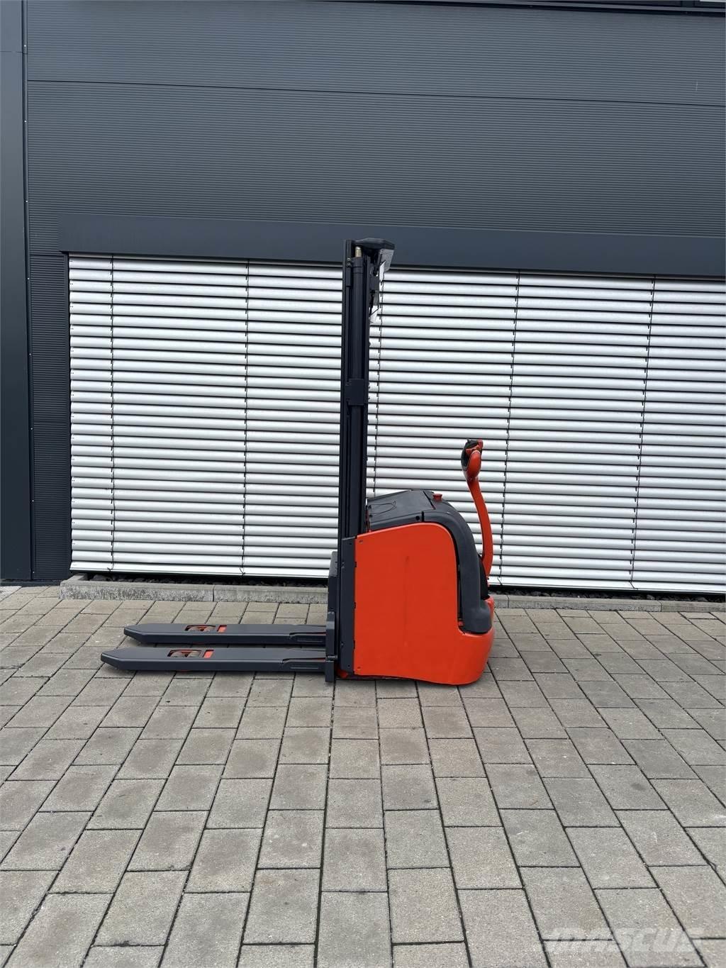Linde L16 行走式堆垛机