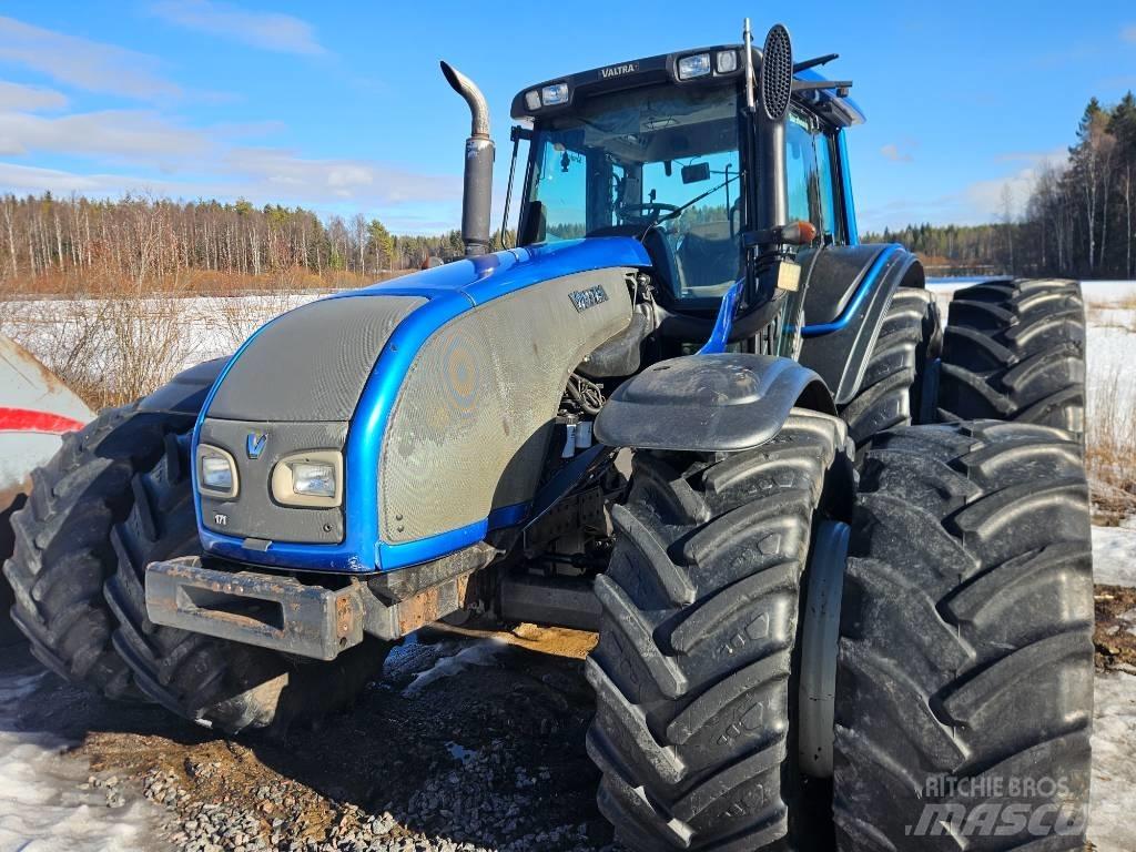Valtra T 171 拖拉机/农用车