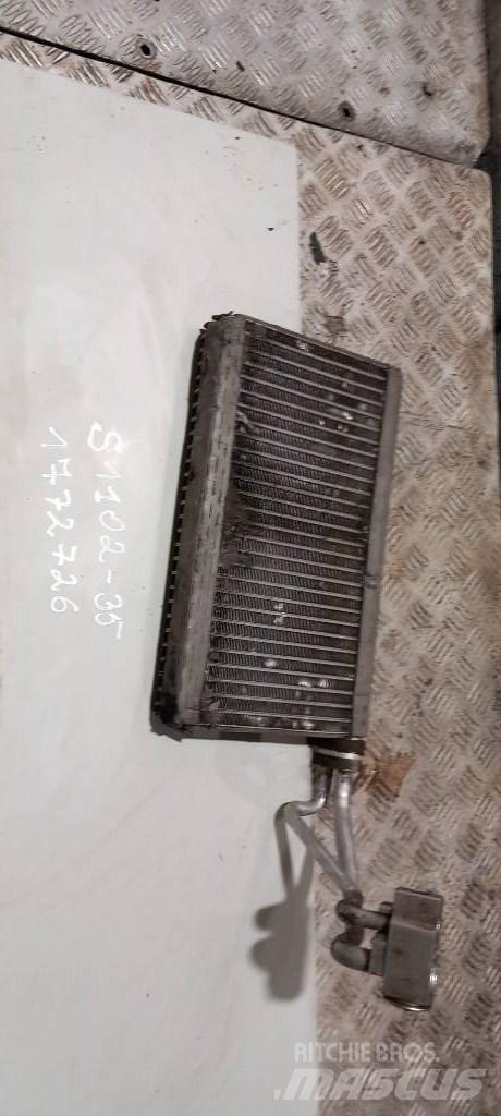 Scania R 440.   1772726 散热器