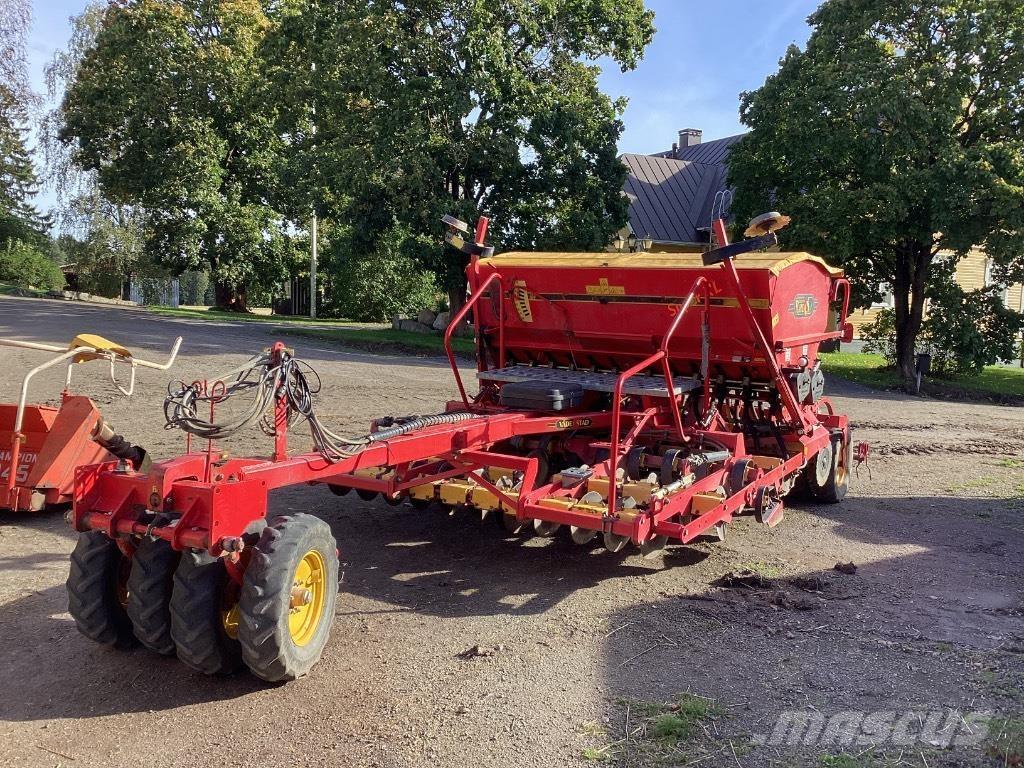 Väderstad Rapid300C 多功能条播机