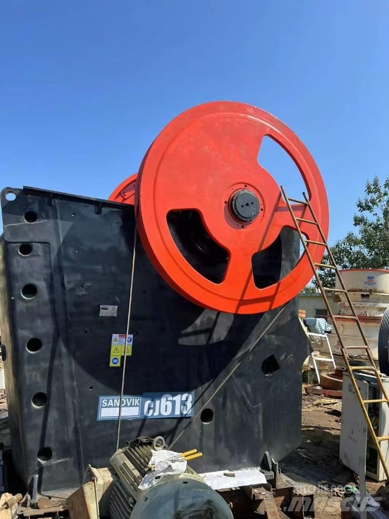 Sandvik CJ613 破碎机