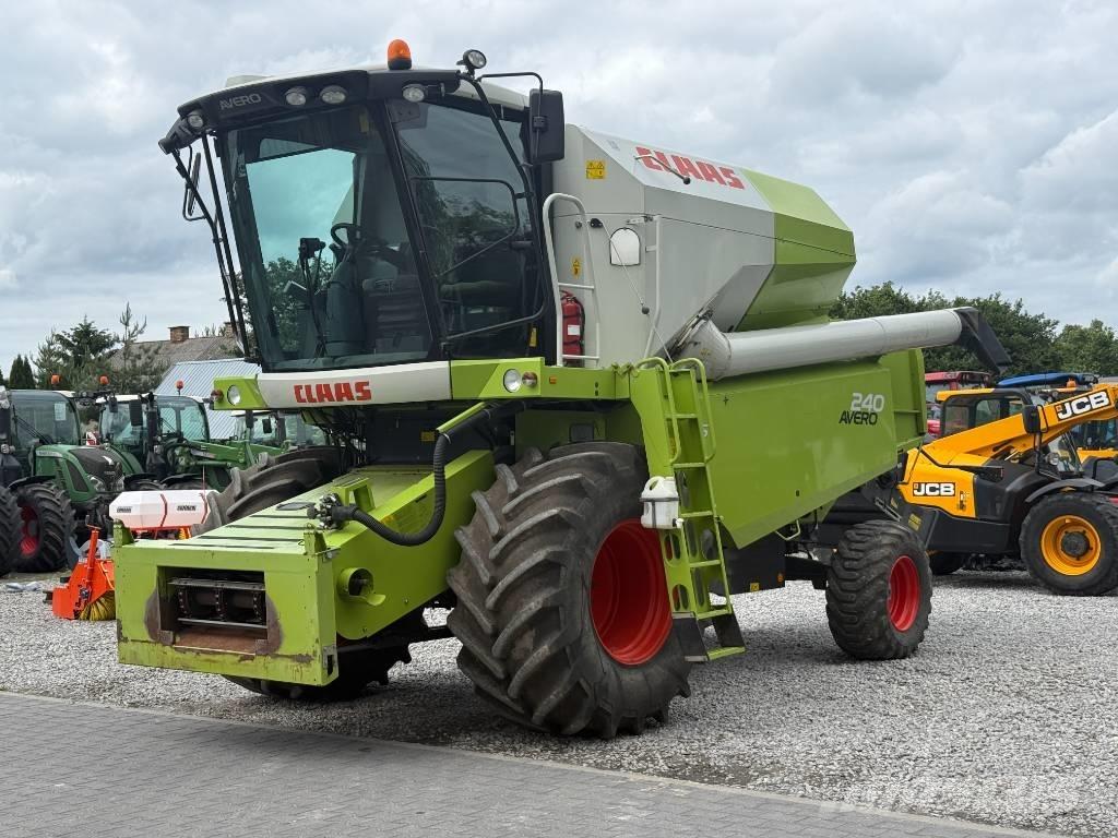 Claas Avero 240 联合收割机