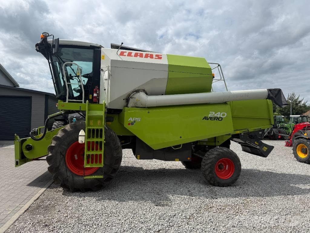 Claas Avero 240 联合收割机