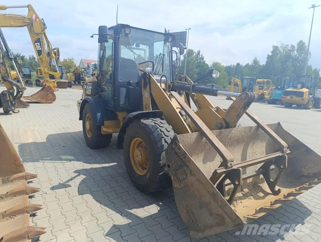 CAT 906 H 轮式装载机