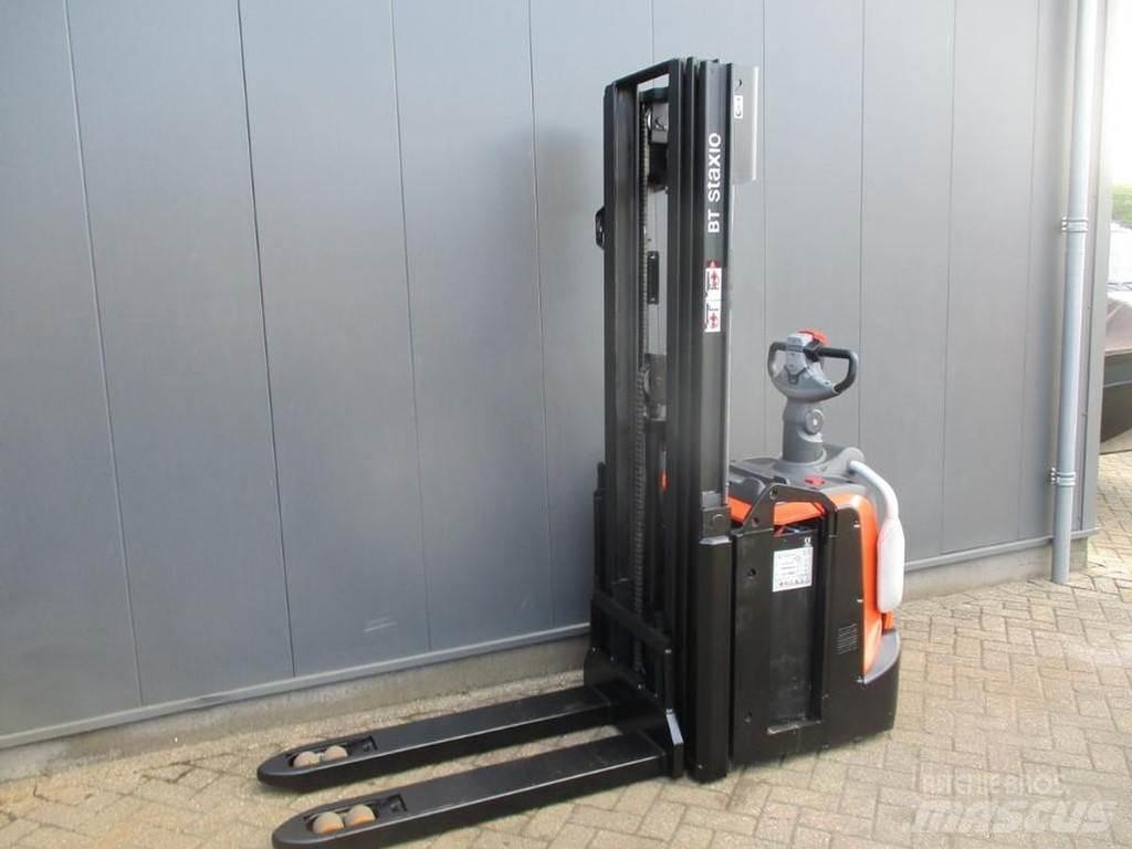 Toyota SPE 120L 手推堆垛车