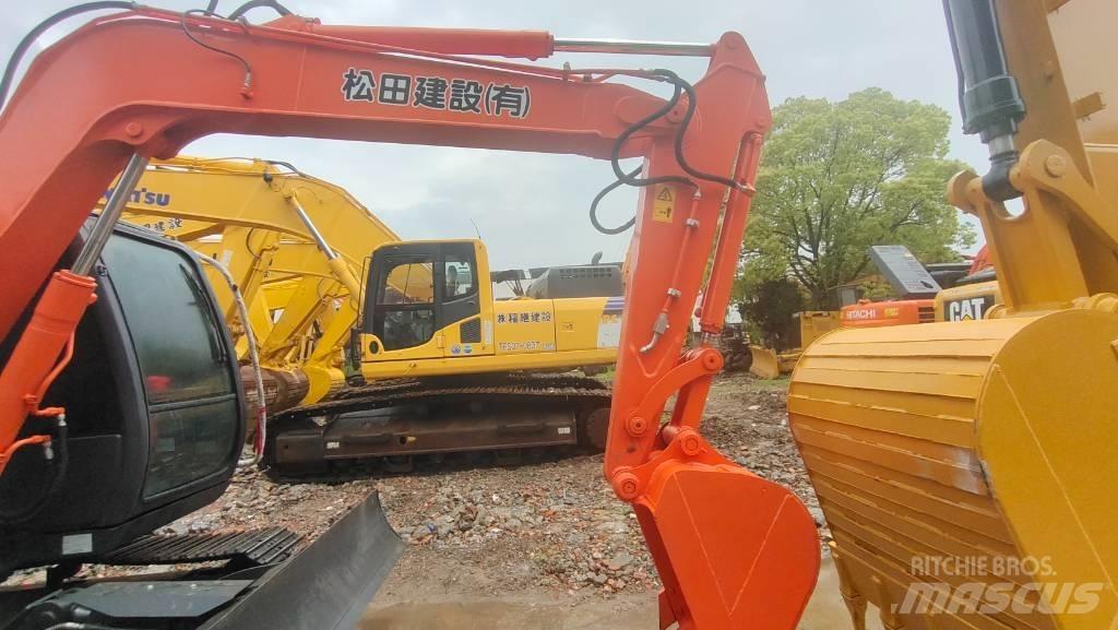Hitachi ZX 70 小型挖掘机