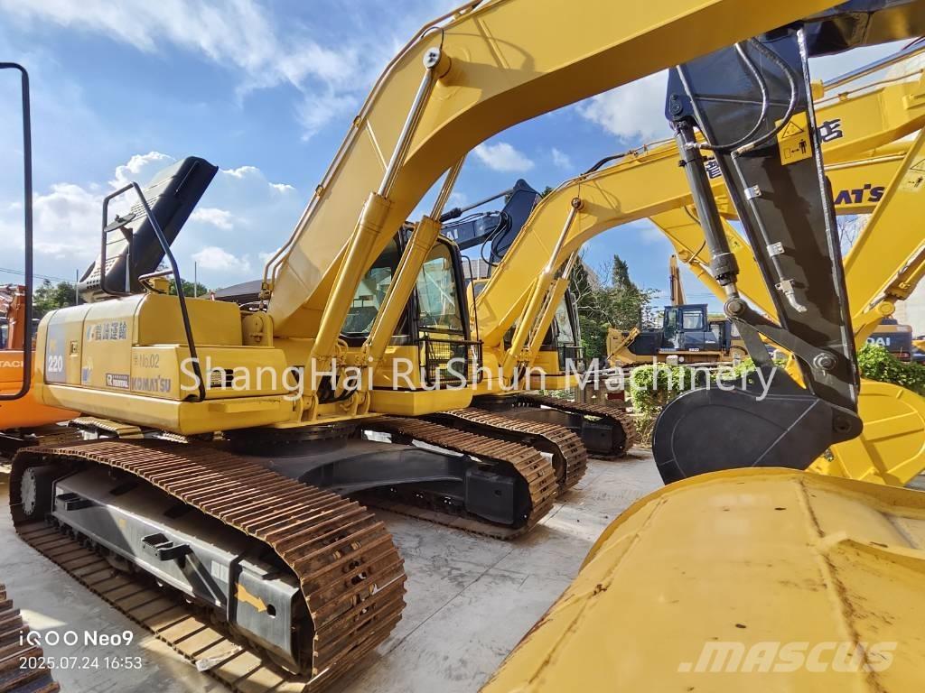 Komatsu 200-8 履带挖掘机