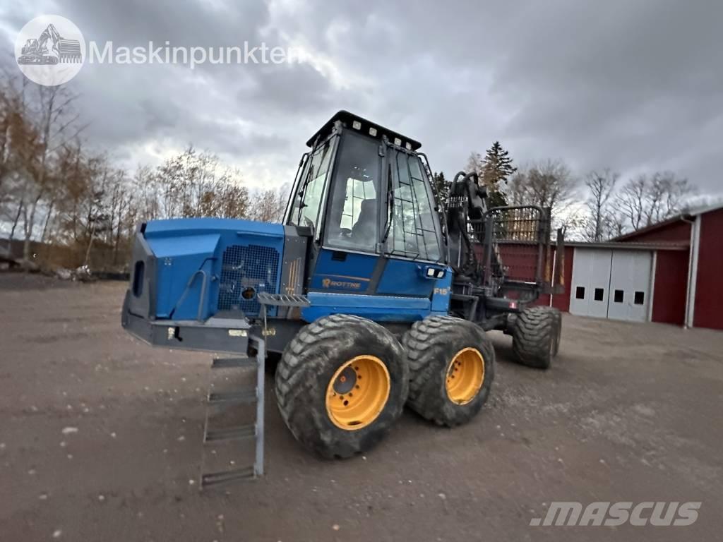 Rottne F15D 集运机