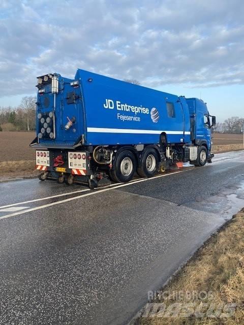 Volvo FM 500 道路清扫车