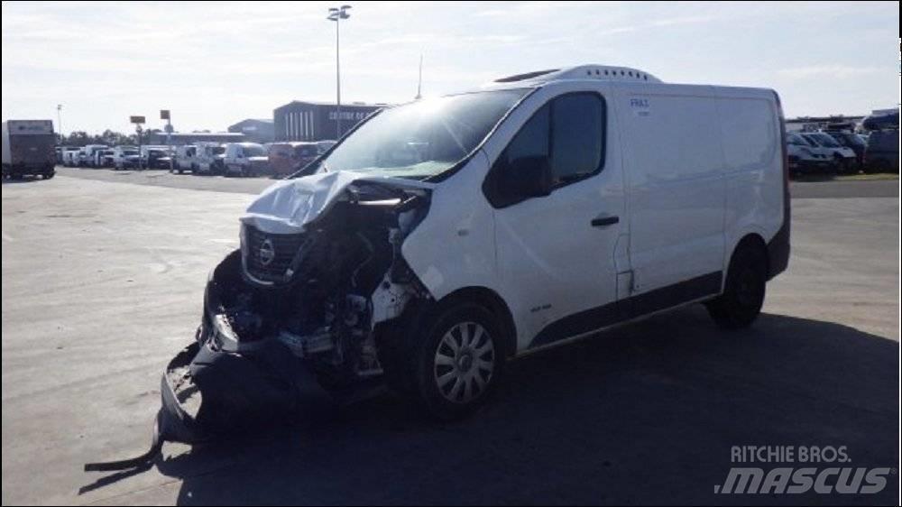 Nissan NV 300 商务面包车