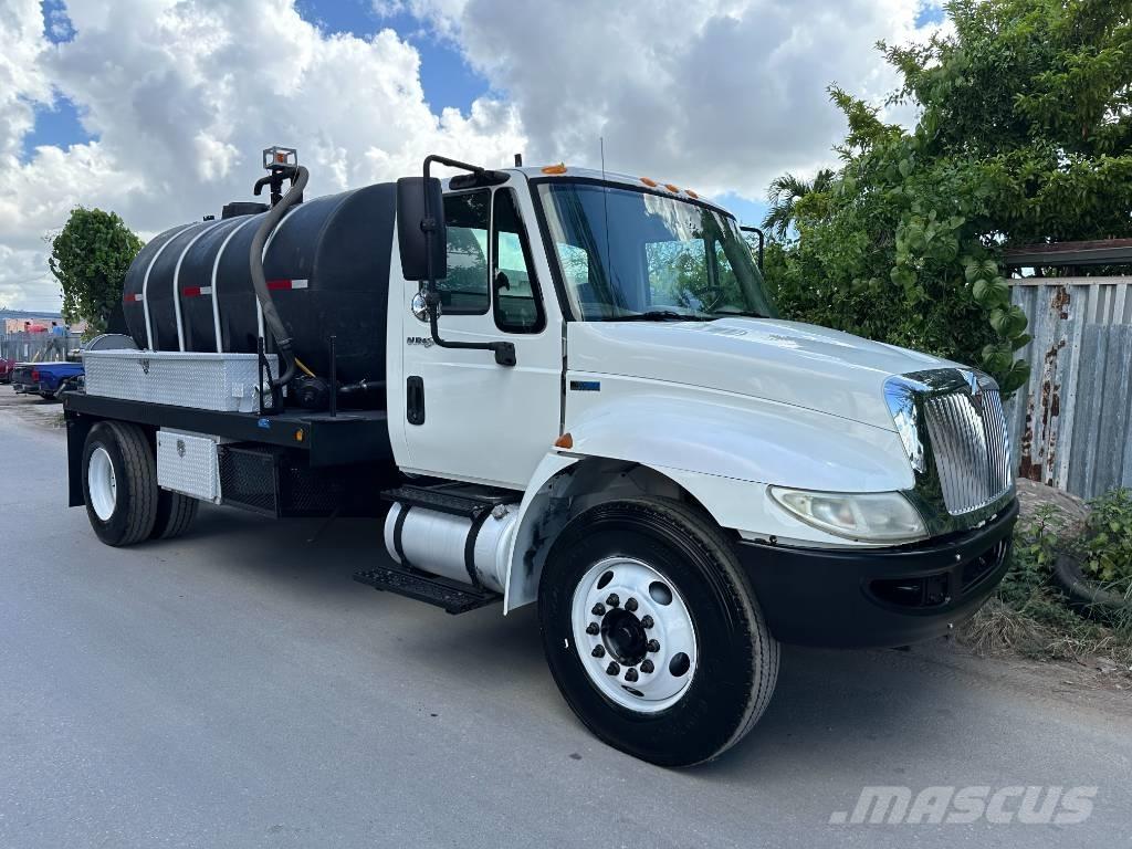 International 4300 组合/真空油槽车
