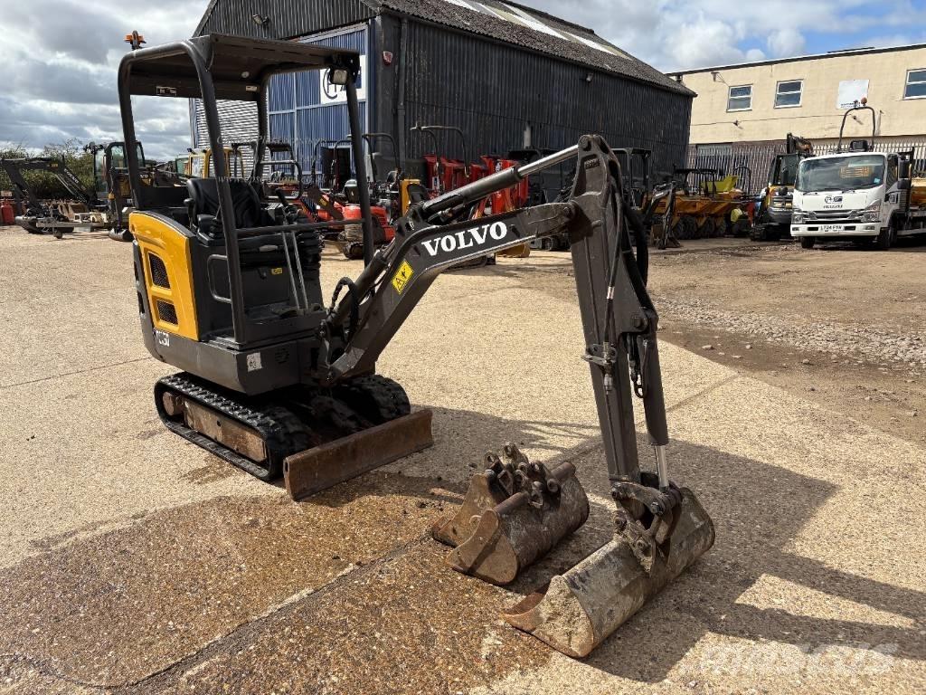 Volvo EC 15 D 小型挖掘机