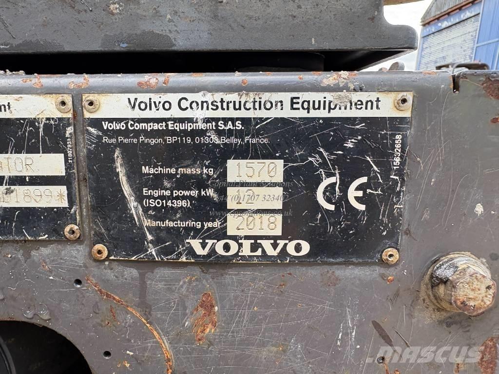 Volvo EC 15 D 小型挖掘机
