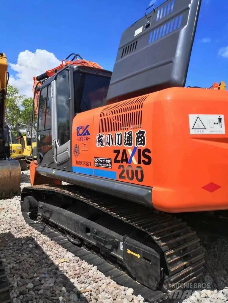 Hitachi ZX200 履带挖掘机
