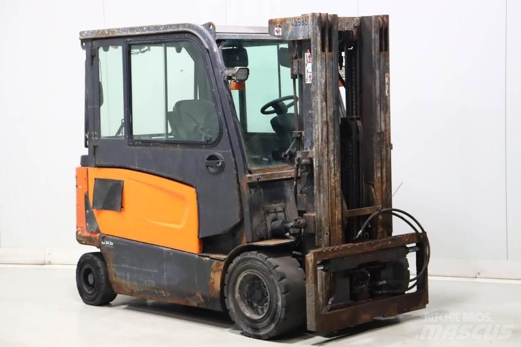 Doosan B35X-7 电动叉车