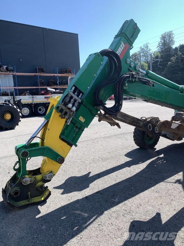 Menzi Muck M325 轮式挖掘机