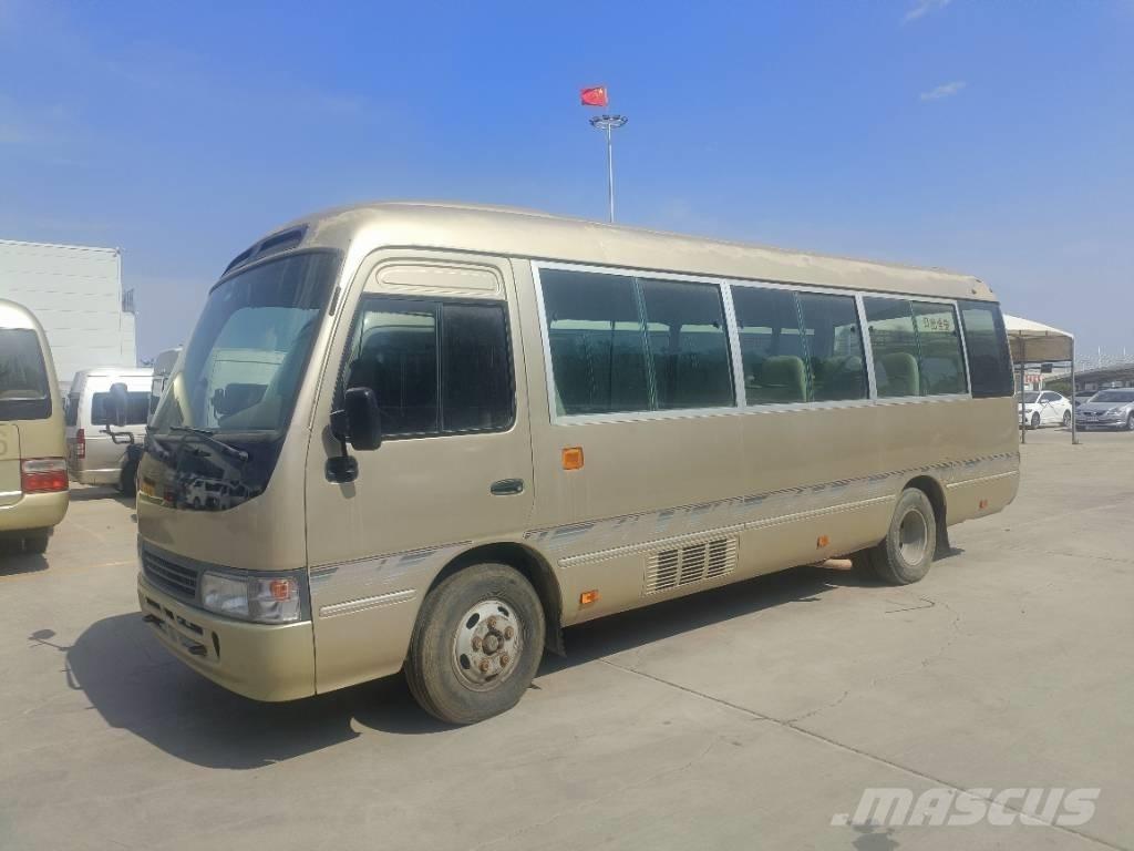 Toyota Coaster Bus 迷你巴士