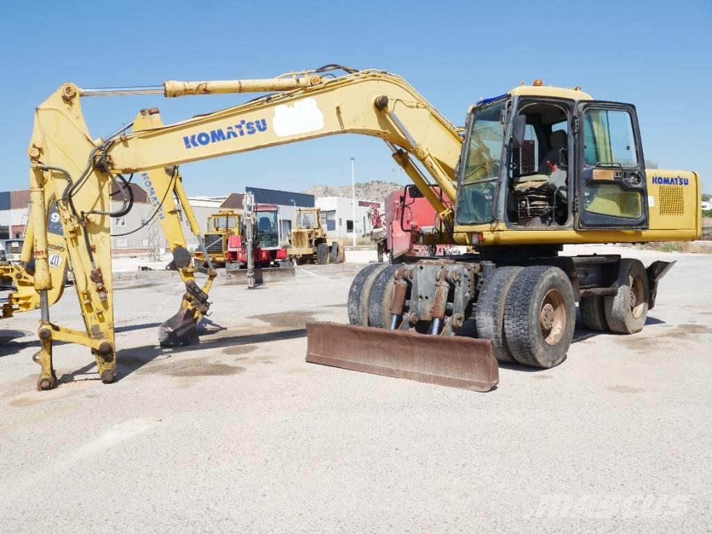 Komatsu PW 170 轮式挖掘机