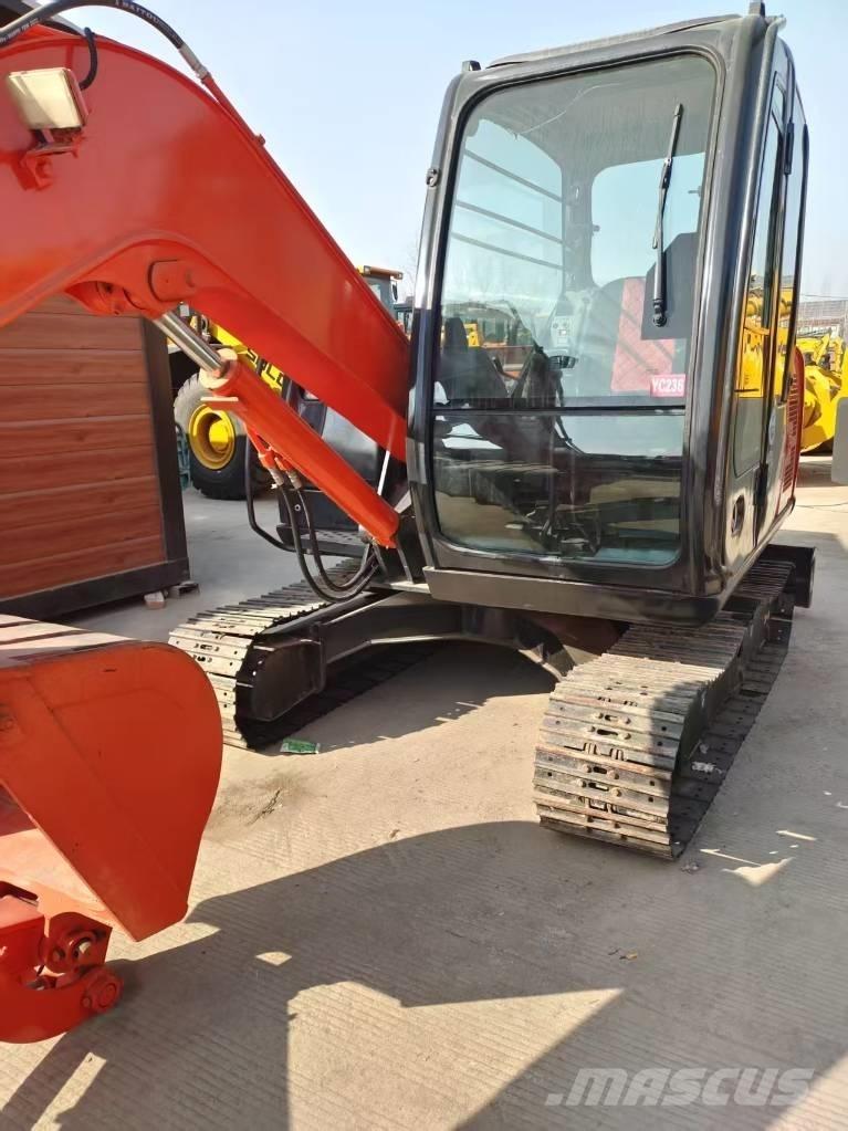Hitachi ZX 60 小型挖掘机