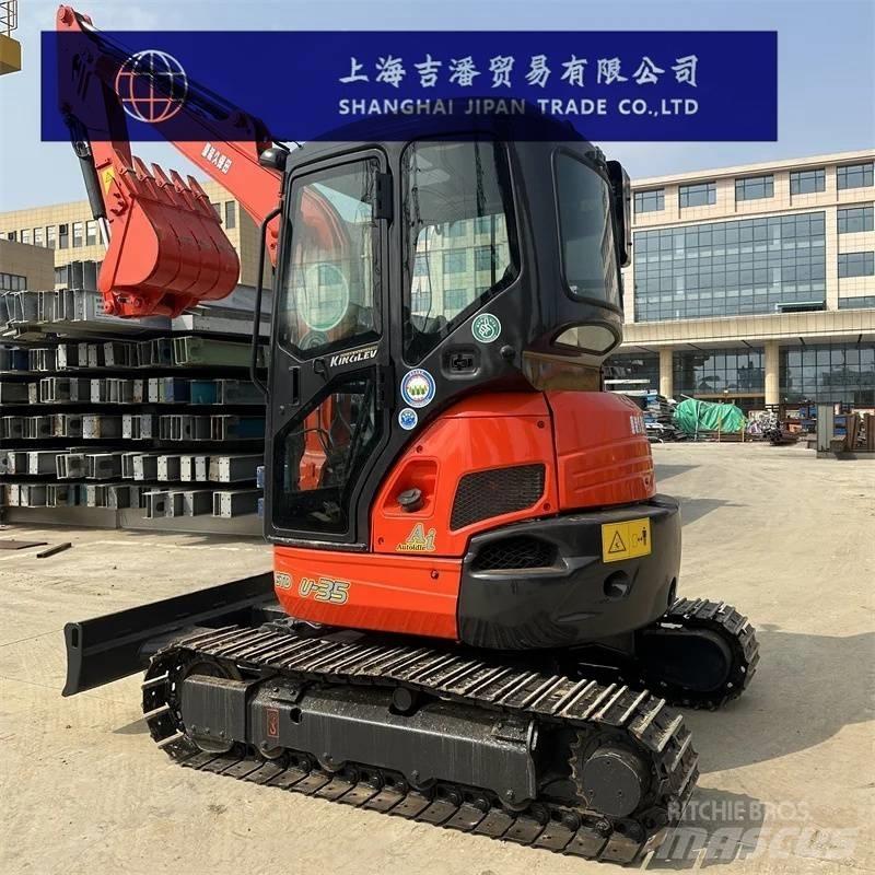 Kubota U 35 小型挖掘机