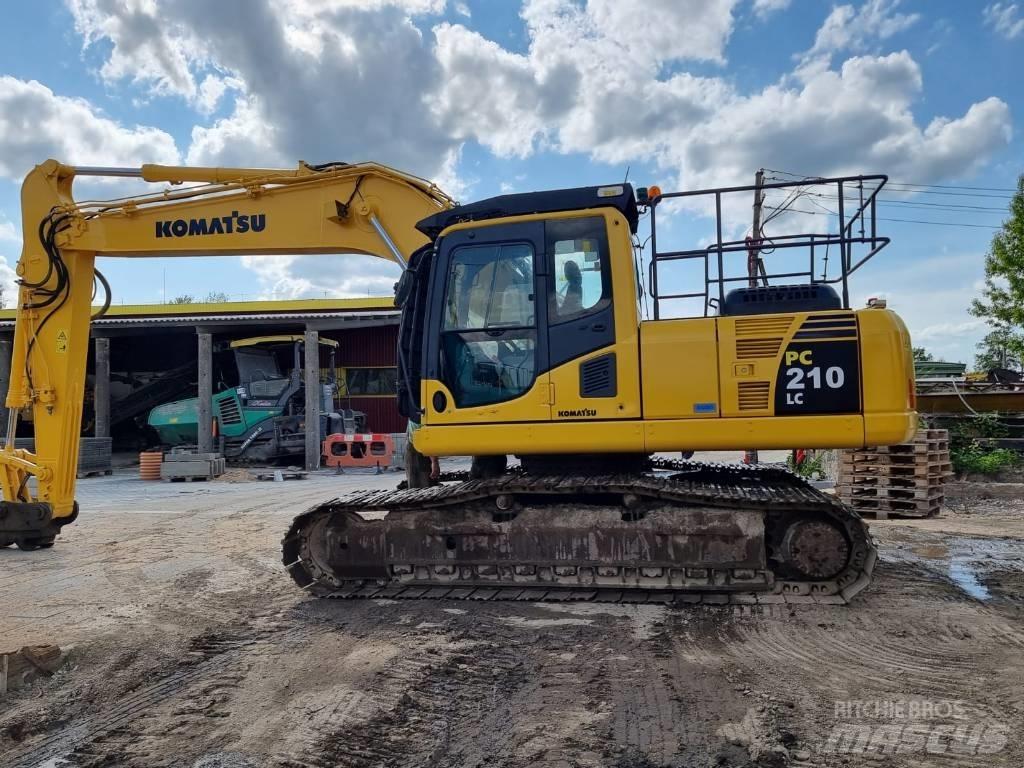 Komatsu PC 210-8 履带挖掘机