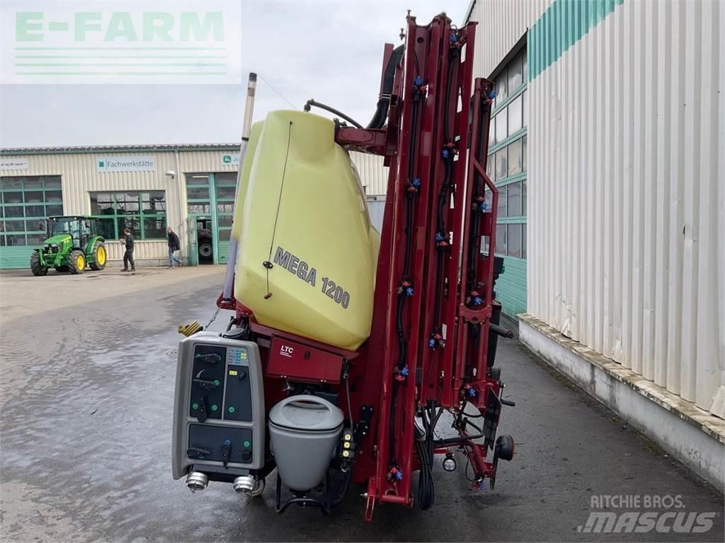 Hardi MEGA 1200 牵引式喷雾机