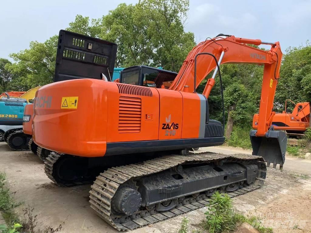 Hitachi ZX 210 履带挖掘机