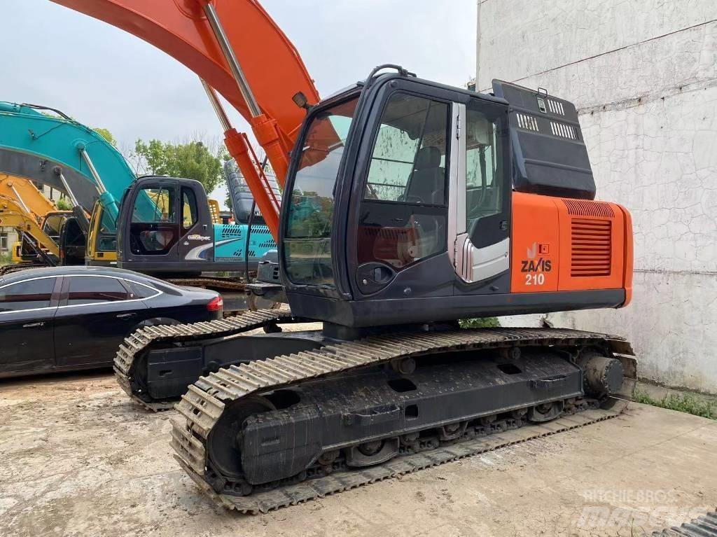 Hitachi ZX 210 履带挖掘机