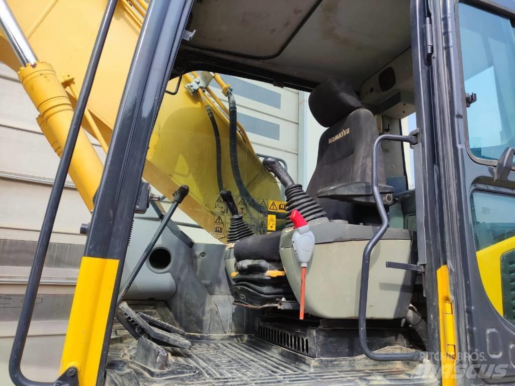 Komatsu PC 210 NLC-8 履带挖掘机