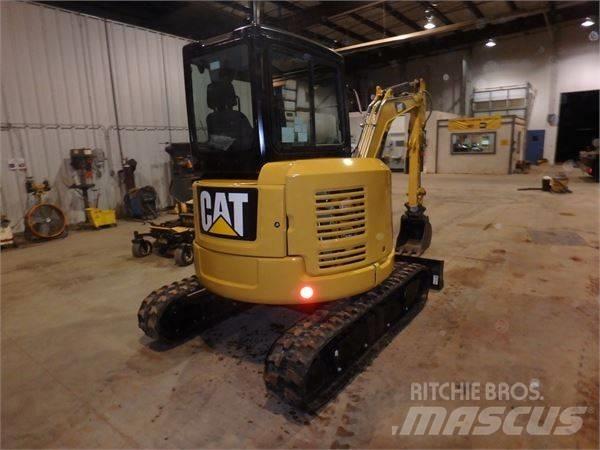 CAT 303.5 小型挖掘机