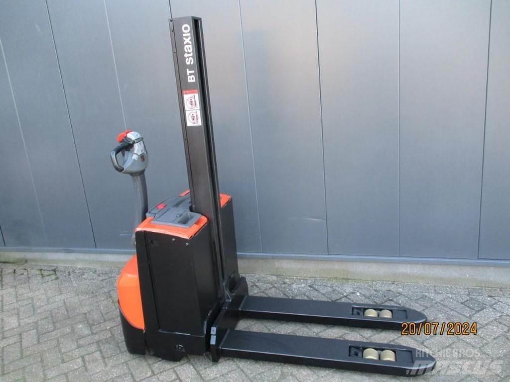 BT SWE 080L 手推堆垛车