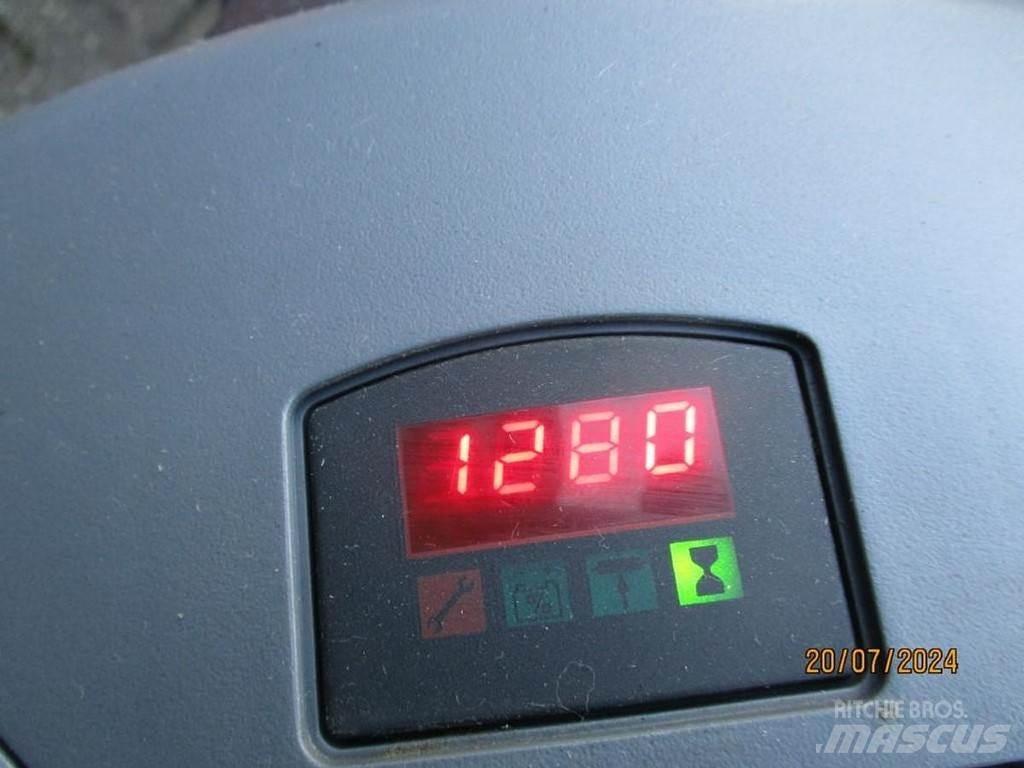 BT SWE 080L 手推堆垛车