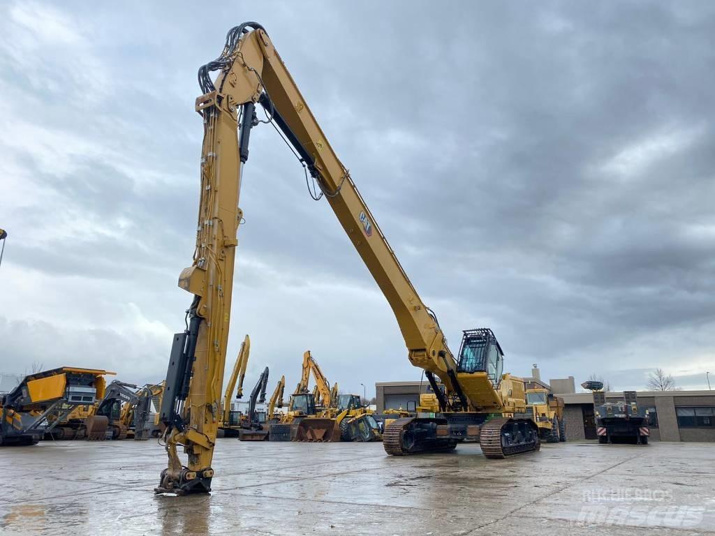 CAT 340uhd 组装挖掘机