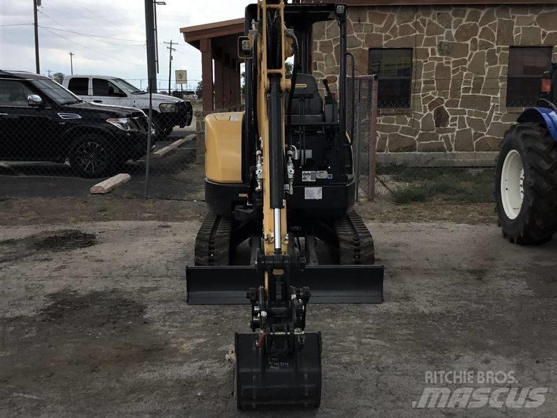 New Holland E30C 小型挖掘机