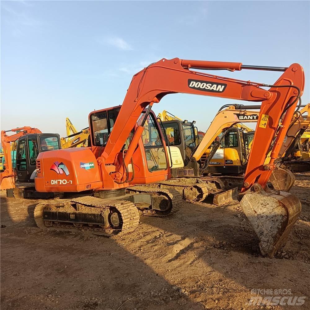 Doosan DH70 履带挖掘机
