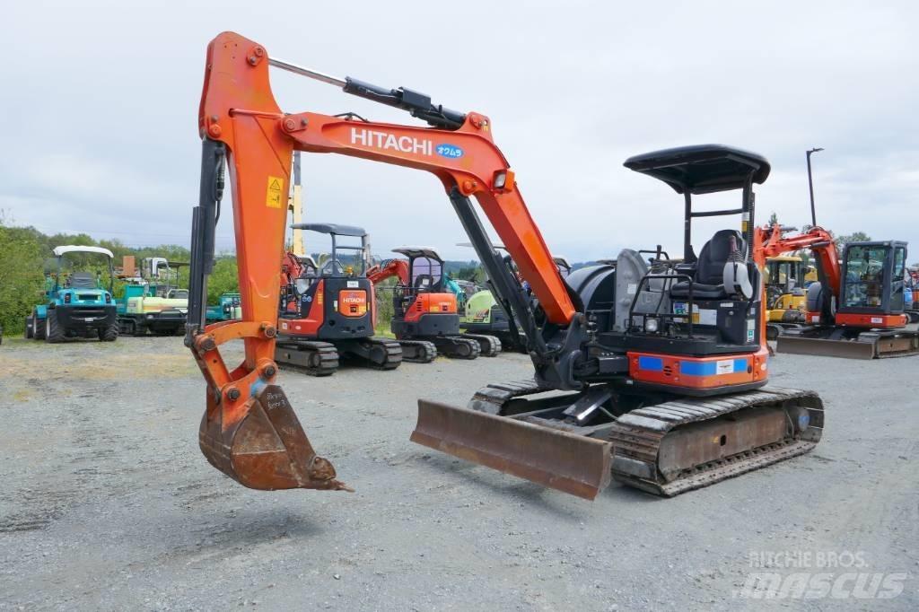 Hitachi ZX 40 U-5 B 小型挖掘机