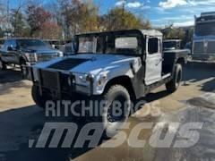  HMMWV M998 皮卡车