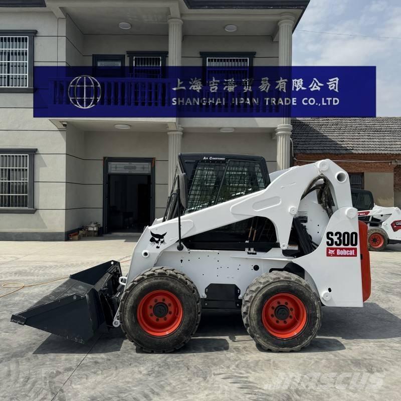 Bobcat S 300 滑移装载机