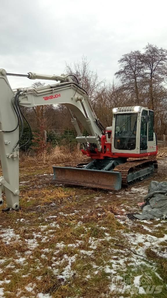 Takeuchi TB 1140 收割机