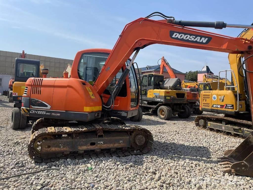 Doosan DX 85 中型挖掘机