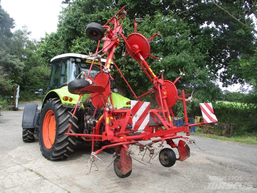 Lely Lotus 770 AWS 犁耙和摊草机