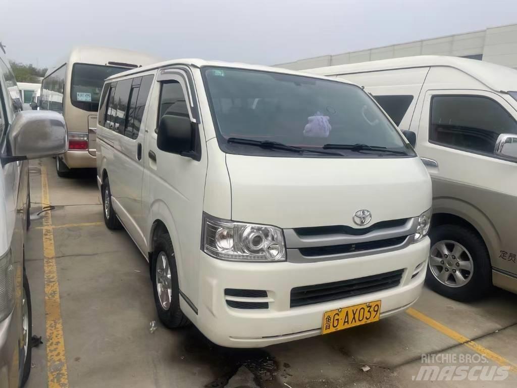 Toyota Hiace 公路客运汽车