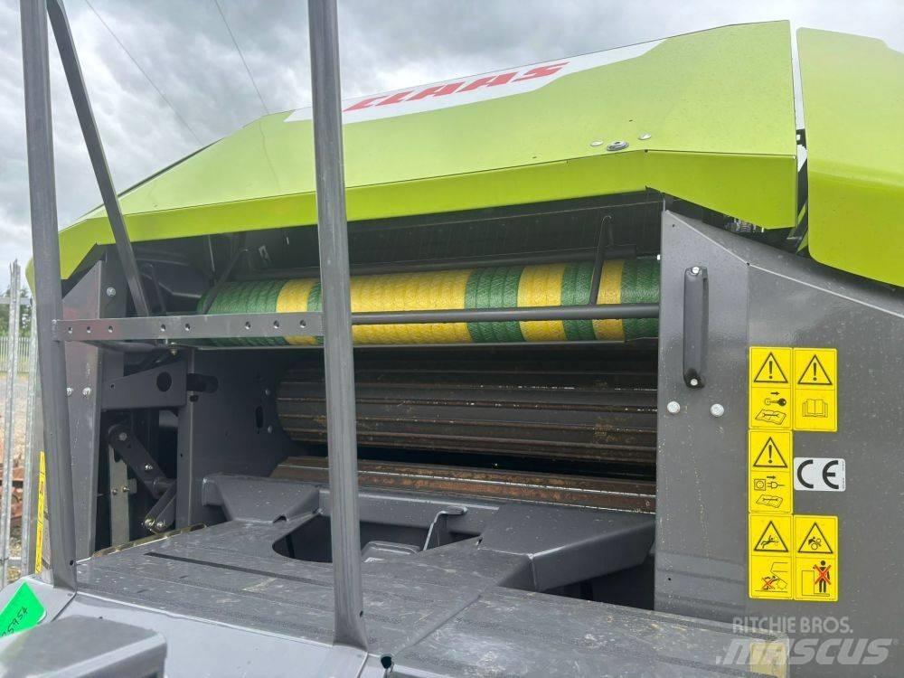 CLAAS Rollant 520 RC 圆捆打捆机