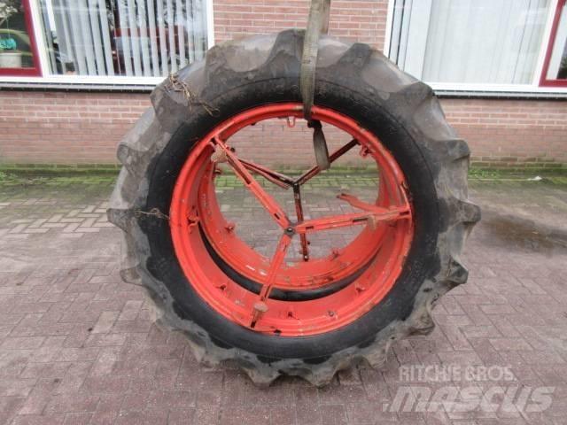Goodyear 13.6/36 轮胎、车轮、轮圈
