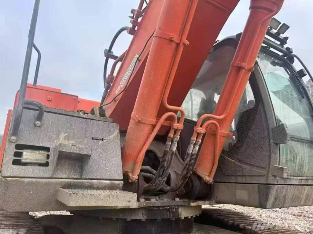 Hitachi ZX 470 履带挖掘机